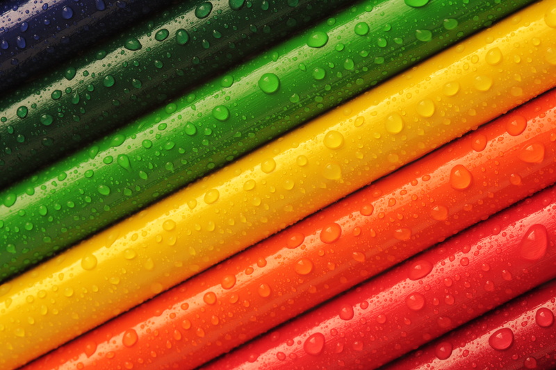 green, indoors, design, 5K, textured effect, beautiful, close-up, bright, pattern, textured, wet, choice, no people, orange, variation, rainbow, pencils