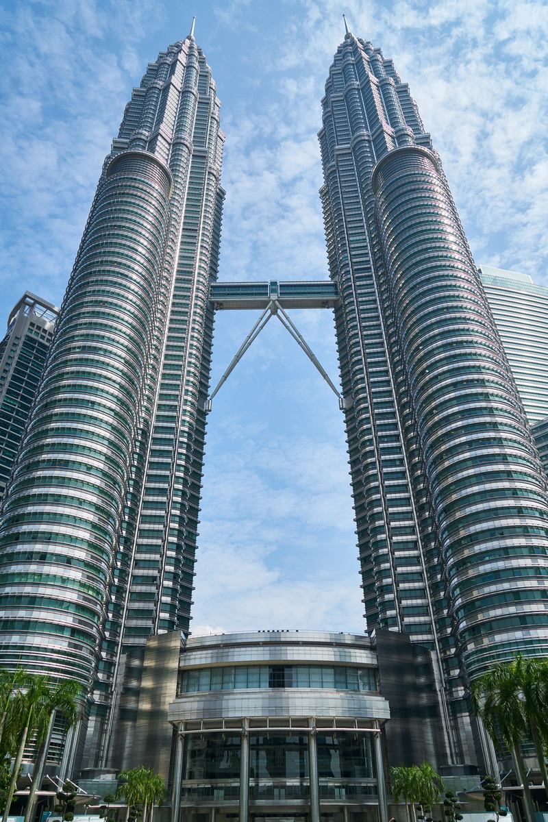 contemporary, travel destinations, famous Place, office, 8K, cloud - sky, design, urban, Skyscraper, city, day, built Structure, landmark, outdoor, beautiful
