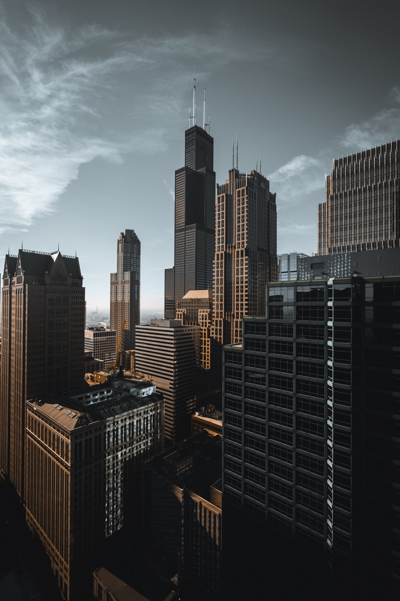 futuristic, buildings, skyscraper, 5K, city, sears, landmark, daylight, cloud - sky, steel, glass, urban, tower, hotels, financial district, sky, clouds
