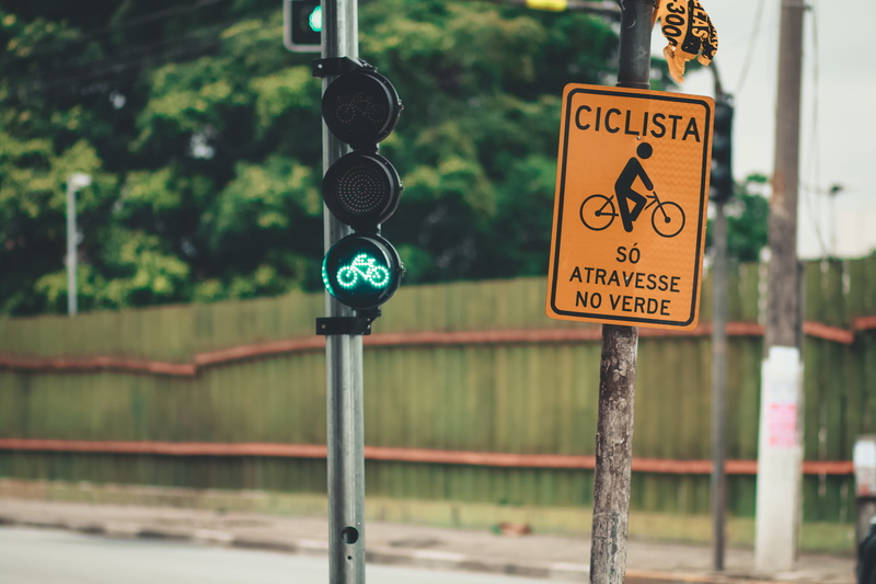 landscape, day, security, no people, information sign, symbol, traffic light, crossing sign, guidance, danger, road sign, warning sign, 5K, bicycle, signalise