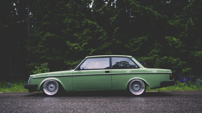tree, transportation, outdoors, green color, vintage car, Volvo, no people, nature, retro styled, green, stationary, motor vehicle, day, land, growth, plant