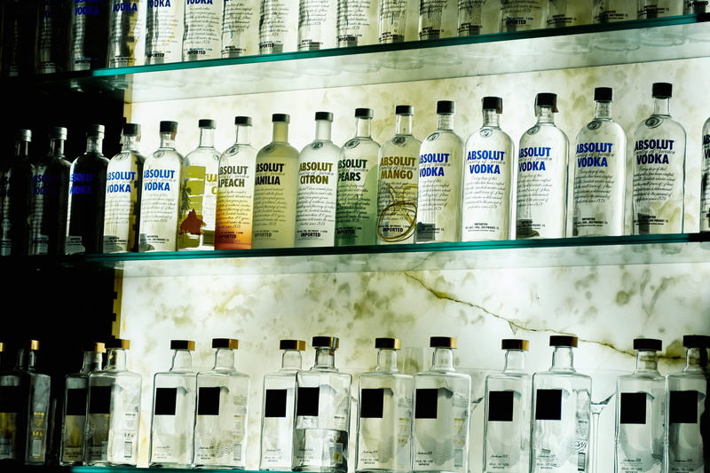 indoors, absolut, arrangement, choice, no people, order, in a row, racks, glass, top, absolute, still life, food and drink, 2K, alcohol, drink, refreshment