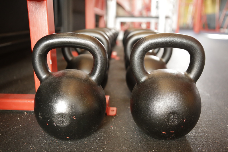movement, kettlebell, swing, security, training, healthy lifestyle, gym, focus on foreground, kettle, sports equipment, body building, fit, close-up, sporty