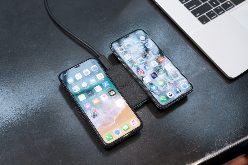 computer keyboard, high angle view, mobile phone, number, cell phone, economy, indoors, iphone, wireless technology, iphone x, 5K, computer, pc, text
