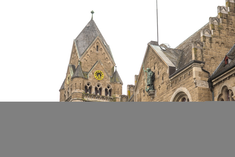clear sky, built structure, sky, monument, religious, outside, historically, church, steinmetz, no people, sculptor, holocaust memorial, cathedral, stone