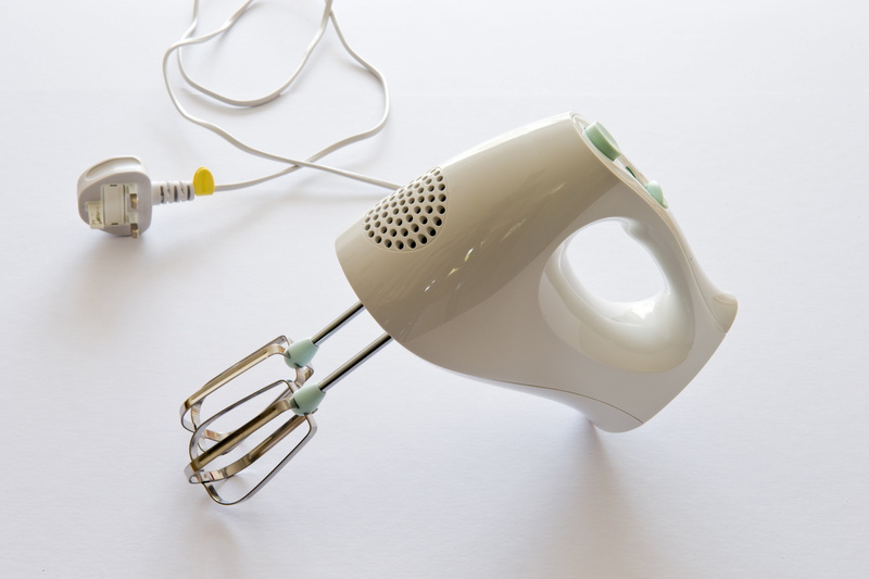 hand held, food mixer, still life, white color, hand, appliances, connection, cable, indoors, cup, studio shot, whisks, telephone receiver, close-up, landline phone