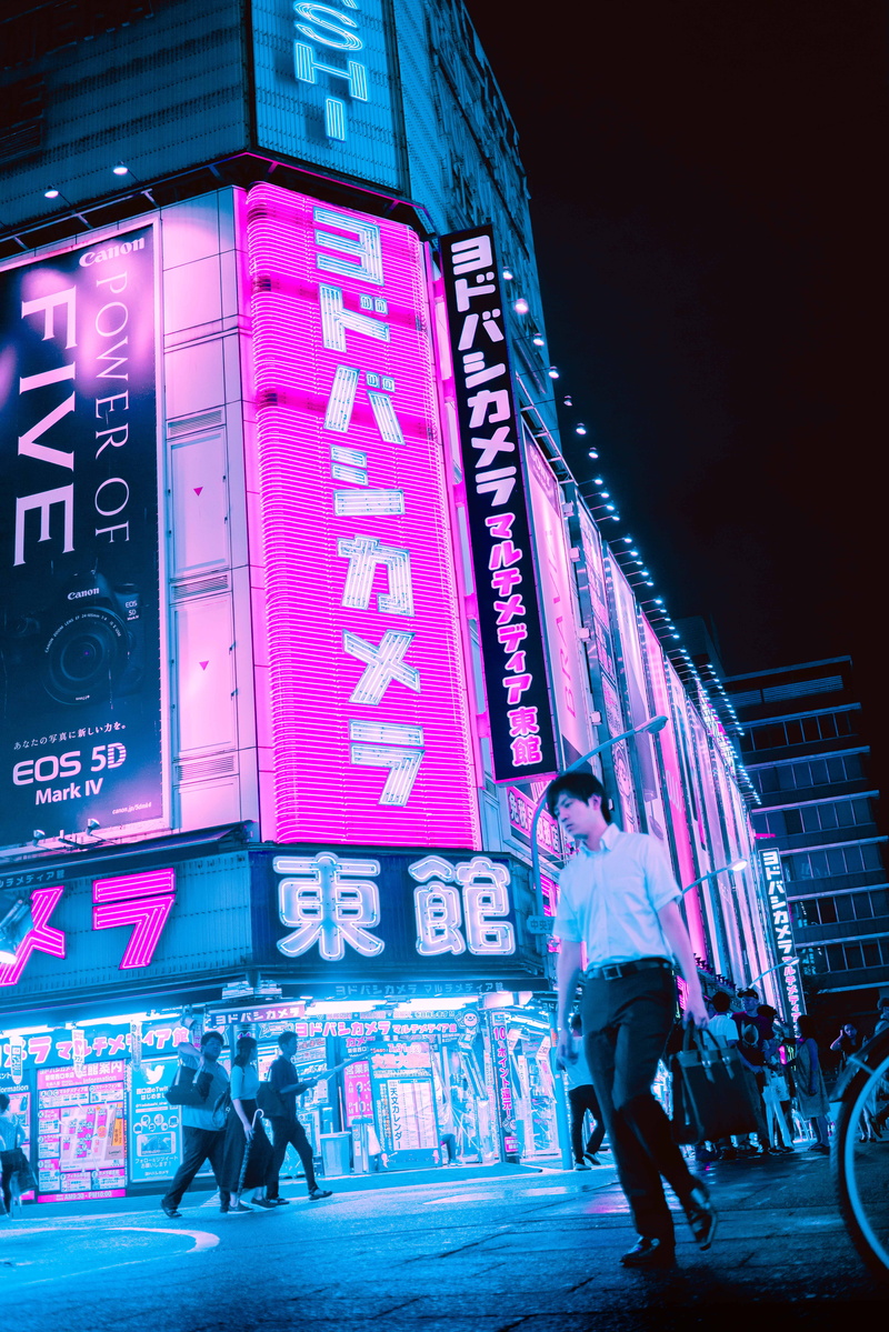 outdoors, real people, musical instrument, indoors, office building exterior, night life, light, built structure, street, crowd, building, leisure activity