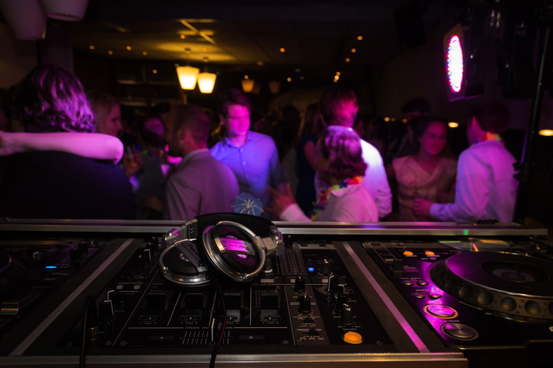 arts culture and entertainment, party, nightlife, bar - drink establishment, turntable, enjoyment, dark, nightclub, crowd, group of people, dancing, incidental people