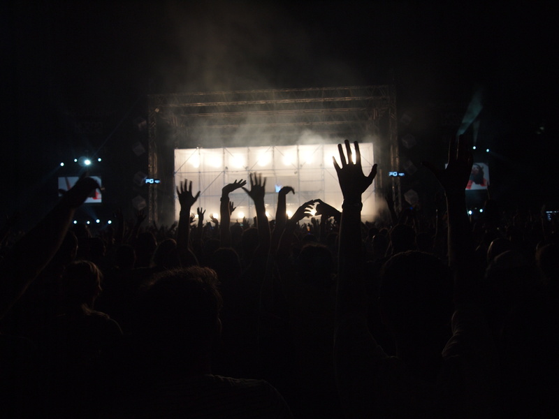 fan, 4K, concert, music, hand raised, illuminated, large Group Of People, spectator, enjoyment, festival, stage - Performance Space, fan - Enthusiast