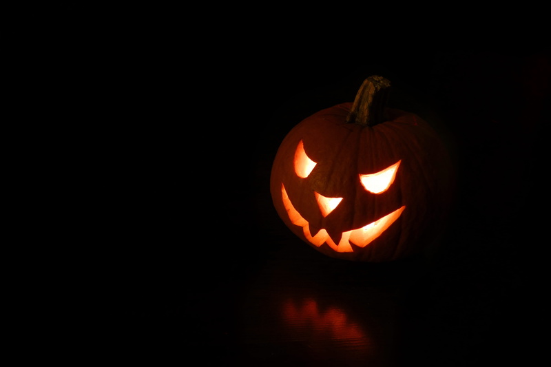 horror, indoors, face, close, jack o lantern, food, dark, studio shot, creepy, vegetable, no people, jack-o-lantern, lantern, scary, pumpkin, spooky, anthropomorphic