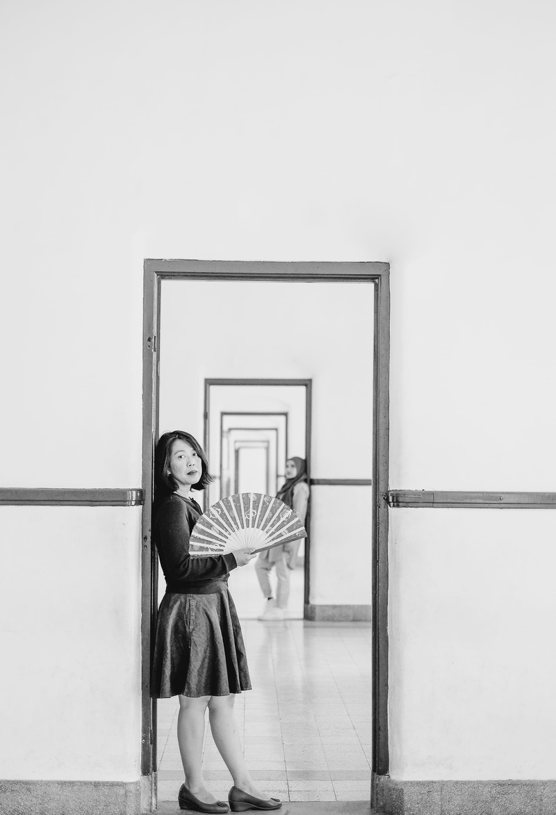clothing, real people, full length, picture frame, corridor, footwear, one person, young women, museum, female, photo, women, hand, human, mirror, 4K