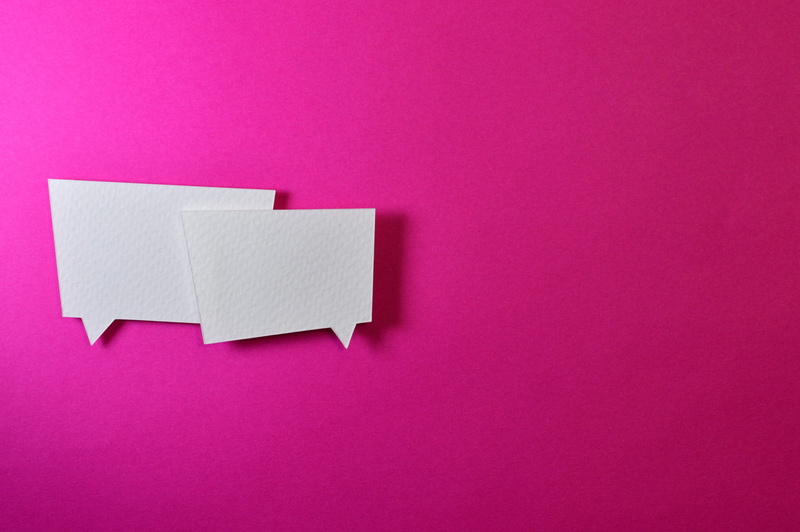 texture, symbol, text, dialogue, concept, space, studio shot, communication, reminder, pink background, mensaje, simplicity, message, indoors, no people