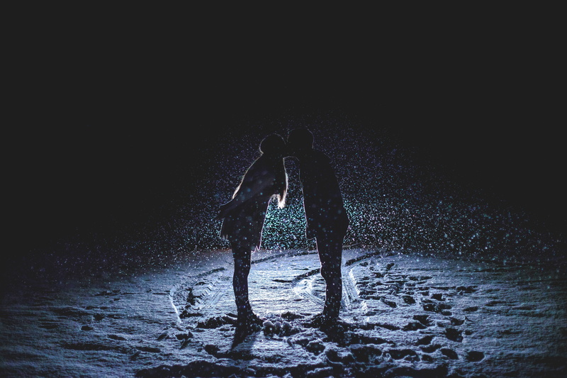 snow, bonding, togetherness, men, people, beach, leisure activity, man, sea, woman, full length, water, night, two people, silhouette, nature, love, standing