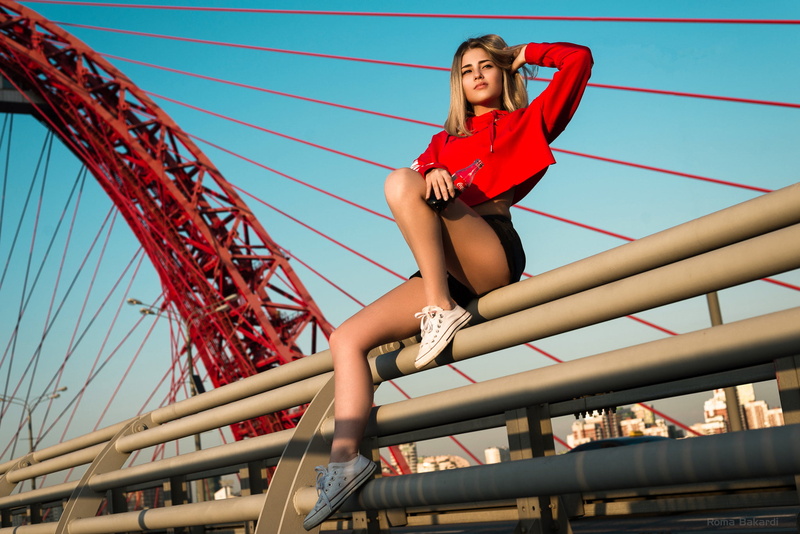 lifestyles, Coca-Cola, women outdoors, Roma Bakardi, railing, 500px, young adult, leisure activity, adult, beauty, metal, 1080P, hairstyle, day, young women