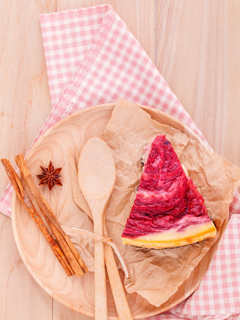 bake, food, close-up, plate, slice, icing, indoors, pink color, cappuccino, background, dessert, coffee break, spatulas, ingredient, cocoa, table, fork