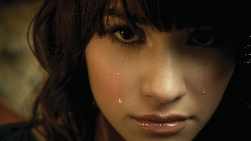 face, focus on foreground, close-up, headshot, beauty, human face, women, human body part, brunette, contemplation, Demi Lovato, looking at camera, hairstyle