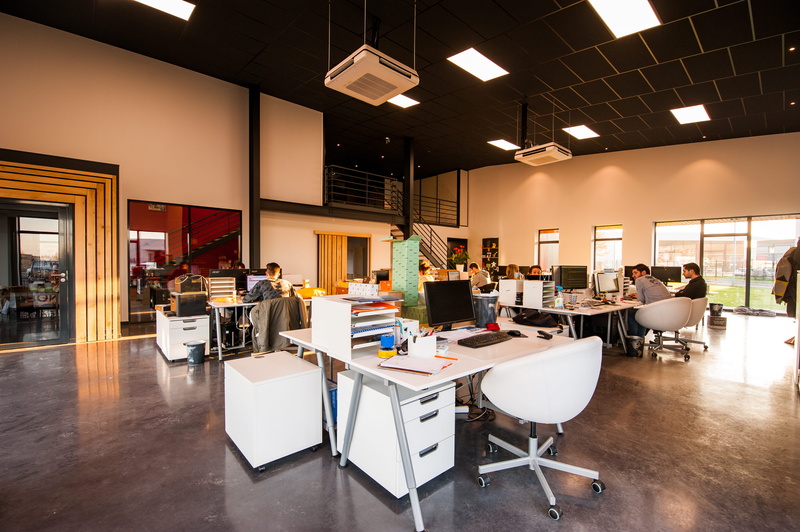 desk, design studio, contemporary, windows, people, occupation, inside, working, corporate business, indoors, small business, computer, tables, room, interior design