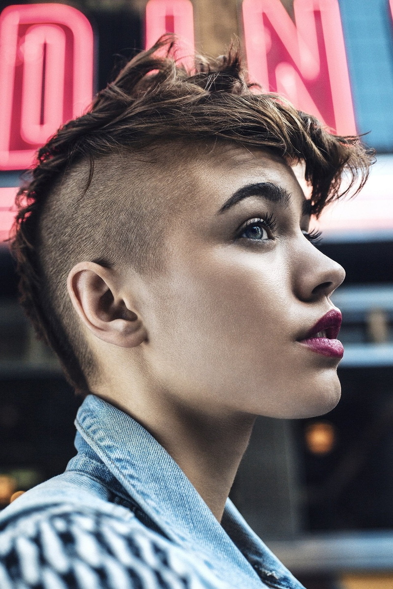lipstick, Britt Linn, short hair, sidecut, women, face, makeup, model, 720P