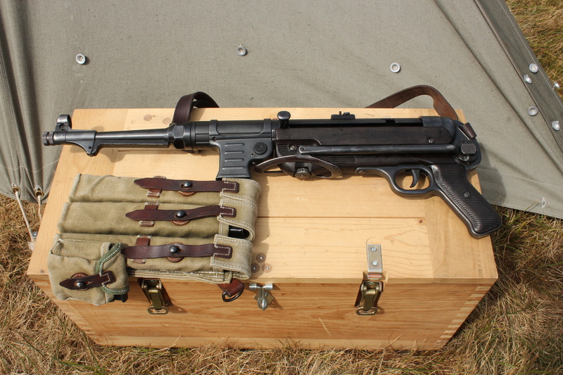 brown, danger, wood - material, armed Forces, black, luggage, military, Second, shooting A Weapon, target Shooting, handgun, war, still life, carpentry