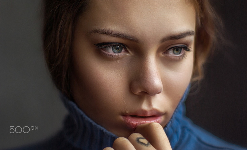 headshot, tears, portrait, serious, girls, sadness, depression - sadness, teardrop, child, human face, Yuri Leo, women, emotion, hand on face, offspring