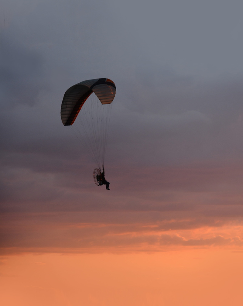 allec, real people, gliding, fly, paragliding, brazil, indoors, sky, orange color, 4K, nature, exhilaration, sunset, skyline, outdoors, cloud - sky, orange