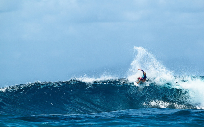 joy, 1080P, one person, aquatic sport, splashing, adventure, motion, men, surfboard, speed, waves, surfing, leisure activity, surfers, positive emotion