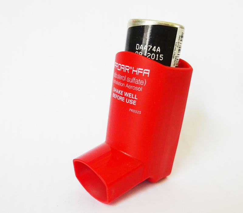 western script, medical, text, respirator, medicine, indoors, inhaler, asthma, healthcare and medicine, copy space, scientific experiment, close-up, 2K