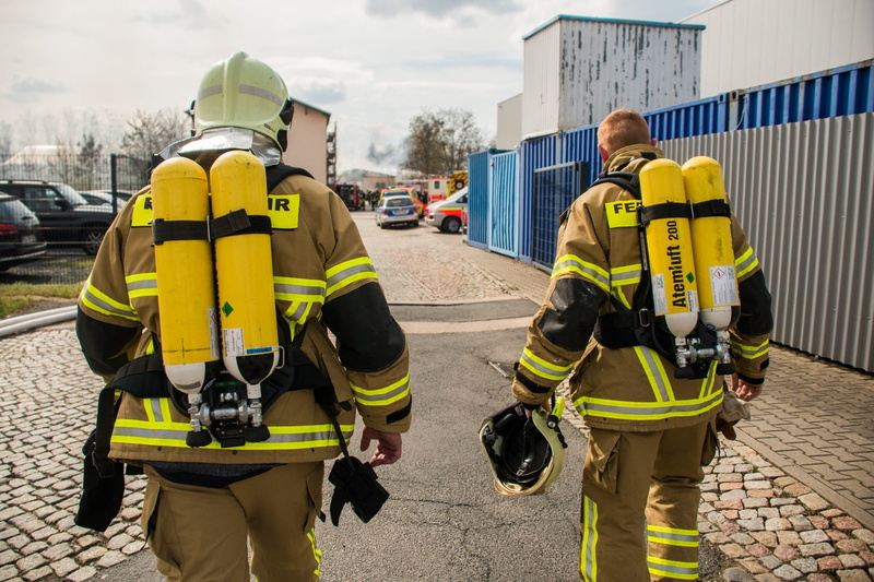 firefighter, equipment, volunteer firefighter, firefighters, water, fire fighter, exercise, clothing, helmet, communication, use, respiratory protection