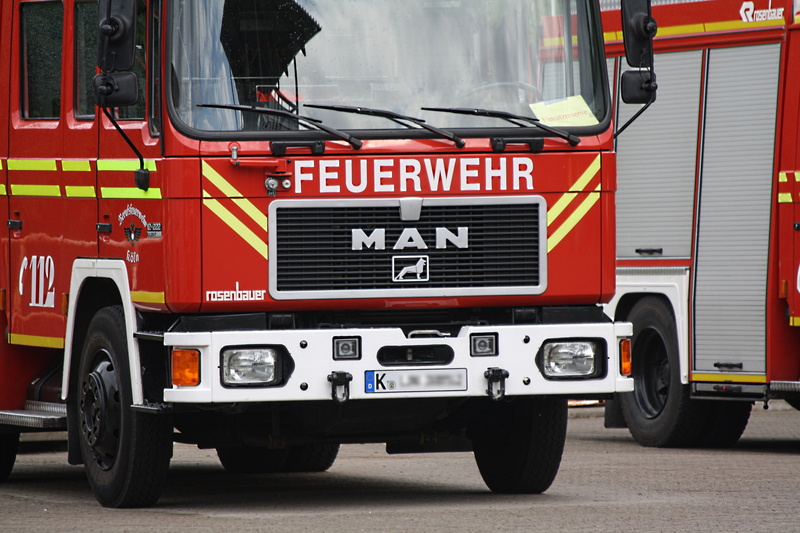 wheel, accidents and disasters, truck, cologne firefighter, rescue worker, signal, healthcare and medicine, communication, sign, text, city, fire truck