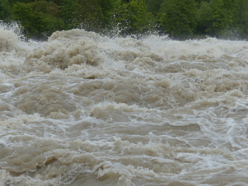 civil protection, motion, flowing water, cloudiness, river, spray, strudel, flood of the century, rainy weather, inject, rain, waterfront, storm, aquatic sport