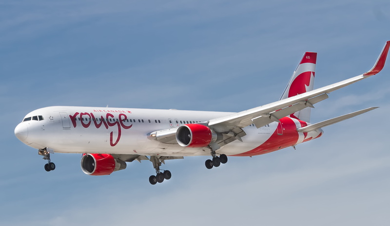 aerospace industry, air canada, arrival, flight, outdoors, boeing 767, luxury, jet aircraft, clear sky, flying, nature, red, airplane, rouge, air travel
