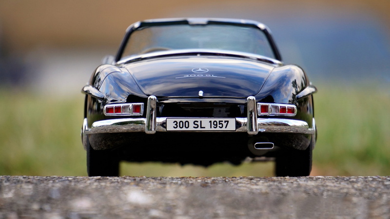 blue, black, motor, day, classic, car, insignia, time, motor vehicle, vehicle, 5K, design, outdoors, license plate, road, nature, transportation system