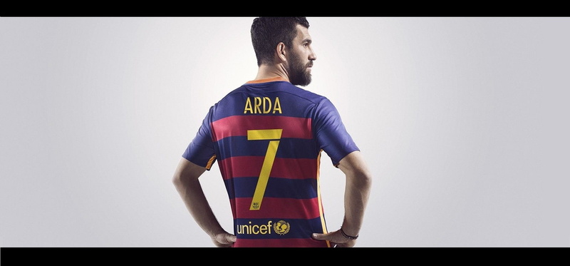 sportsman, sports uniform, indoors, ball, one person, standing, strength, arda turan turkish barcelona fc barcelona, athlete, clothing, studio shot, gray background