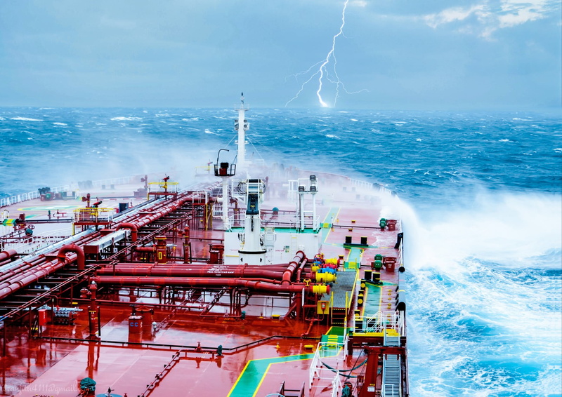 oil tanker, merchant ship, waves, storm, sea, lightning, 720P, ship