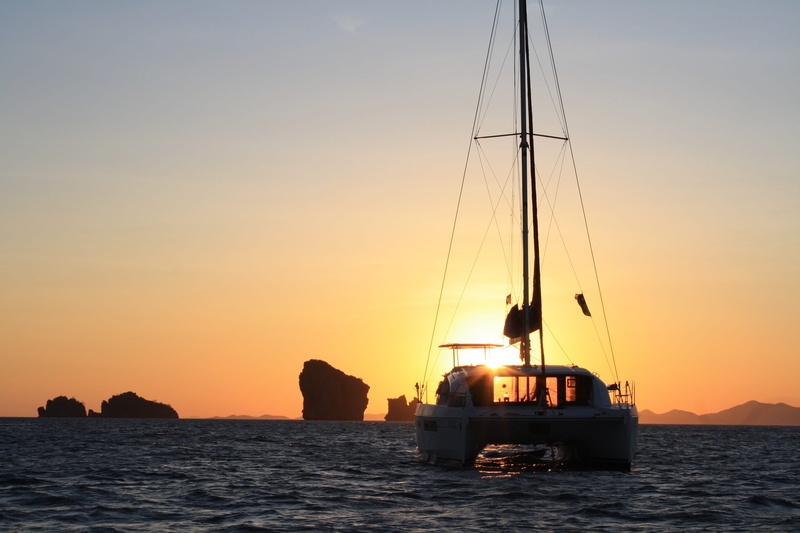 mast, sail, summer, lifestyle, ship, mode of transportation, yacht, sport, sailboat, vacations, leisure, no people, sea, sailing, nature, ocean, sky, outdoors