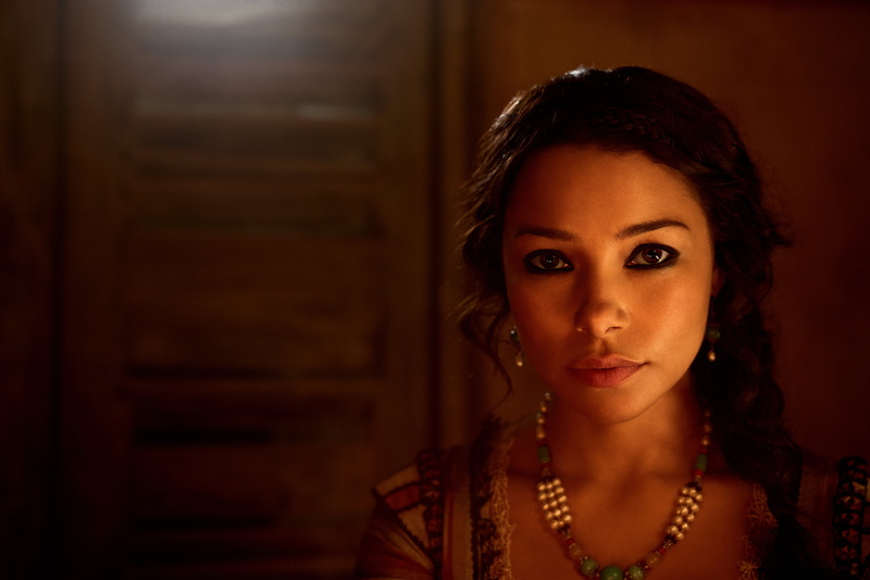 fashion, Season 4, jewelry, contemplation, Black Sails, indoors, serious, human face, Jessica Parker Kennedy, hairstyle, young adult, 8K, beautiful woman