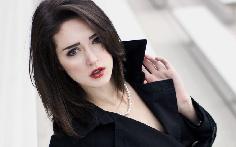 adult, beautiful woman, jacket, brunette, 1080P, hair, one person, technology, red lipstick, pearl necklace, front view, long hair, brown hair, young adult