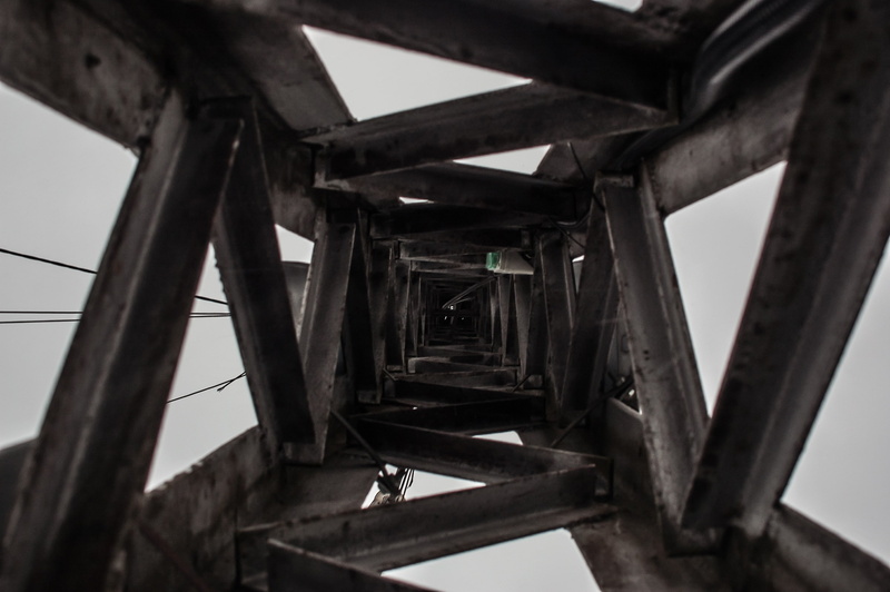 focus on foreground, no people, rusty, damaged, sky, wheel, close-up, low angle view, connection, industry, outdoors, built structure, old, metal, obsolete