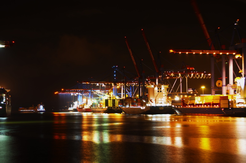 mirroring, port city, freight Transportation, 4K, hamburgisch, harbor, hanseatic city, no people, mode of Transport, loading, elbe, outdoors, ship, waterfront