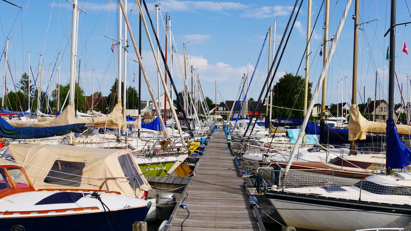 mast, cloud - sky, nautical Vessel, Harbor, Pier, incidental people, ship, Sea, vacations, summer, sky, boat, port, sunlight, mode of transportation, moored