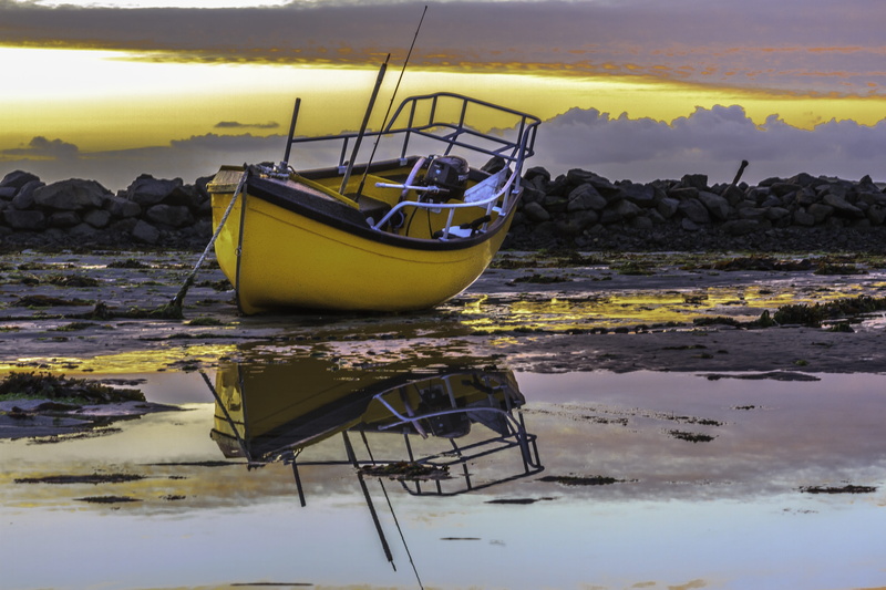 black, tranquil scene, yellow, photo, beauty in nature, sky, guernsey, water, nautical vessel, sailboat, sunset, reflection, orange color, outdoors, mode of transportation