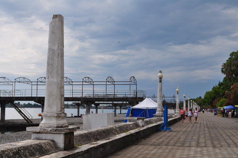 tourist, urban Scene, city, 4K, building exterior, europe, travel Destinations, blue, sky, people, pennant, transportation, street, outdoors, architectural column