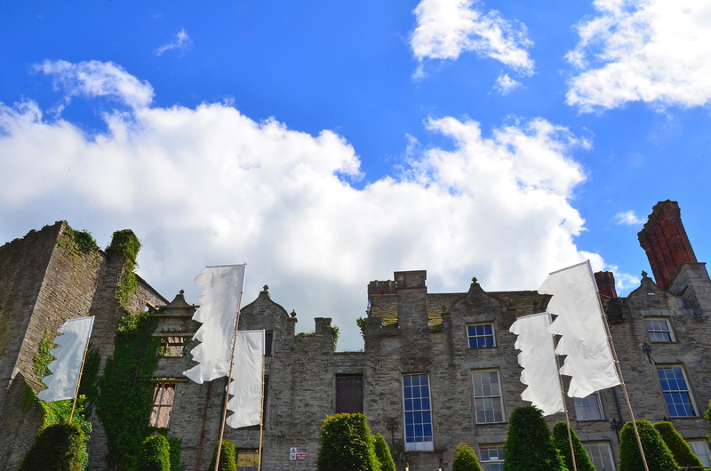 architecture, low angle view, hay castle, residential district, city, travel destinations, ruin, the past, building exterior, nature, 4K, cloud - sky