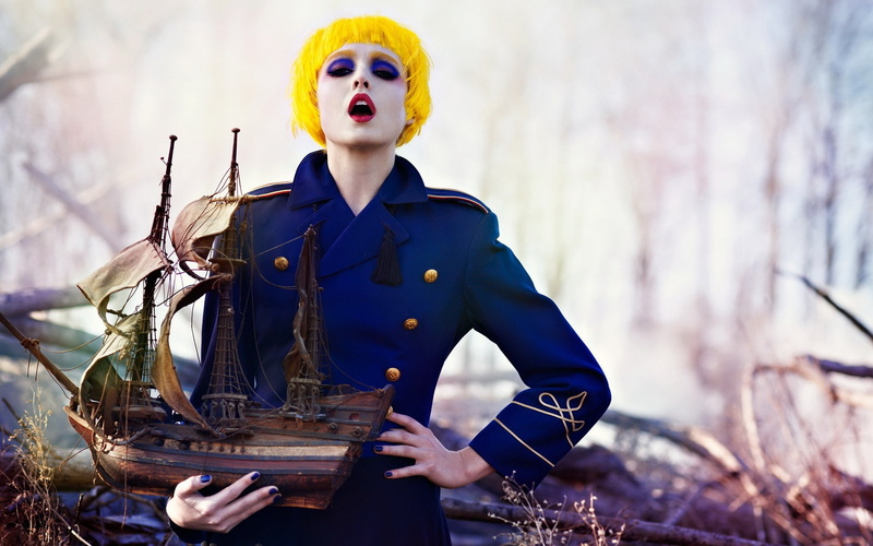 hand, red, model, yellow, brown, galleon, boat in hand, wooden, women, red lip, face, hair, lip, 1080P, boat, ship, yellow hair
