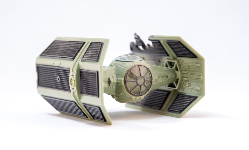 metal, sci-fi, 4K, green, model, wars, space, three dimensional, close-up, still life, aircraft, connection, single object, black, toy, cut out, star wars