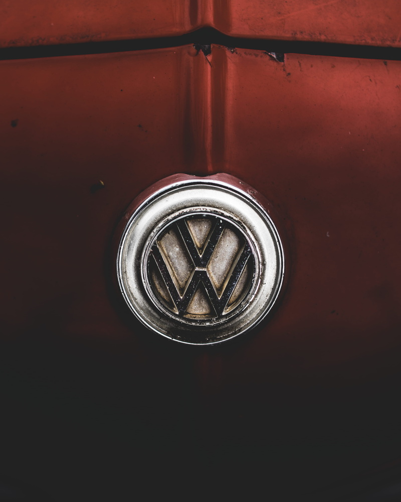 auto, geometric shape, vw bug, metal, volkswagon, astro, automobile, emblem, logo, up close, silver colored, single object, vw, 4K, colored, silver, closed