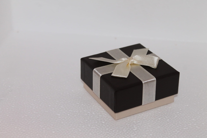 christmas, surface, case, no people, gift packaging, celebration, luxury, white, gray, tied bow, jewel case, loop, bow, high angle view, white surface