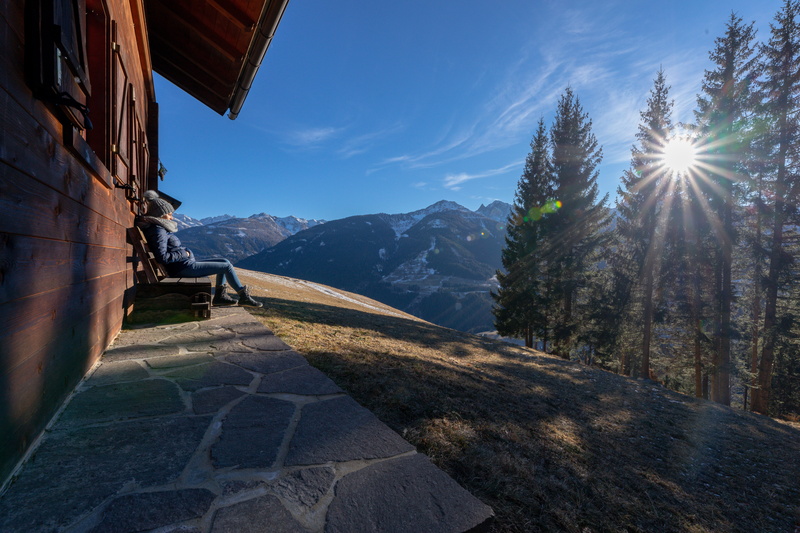 idyllic, architecture, 5K, wintry, hut, cold temperature, atmospheric, rural, mood, winter, vacations, sunlight, sunbeam, tranquility, beauty in nature