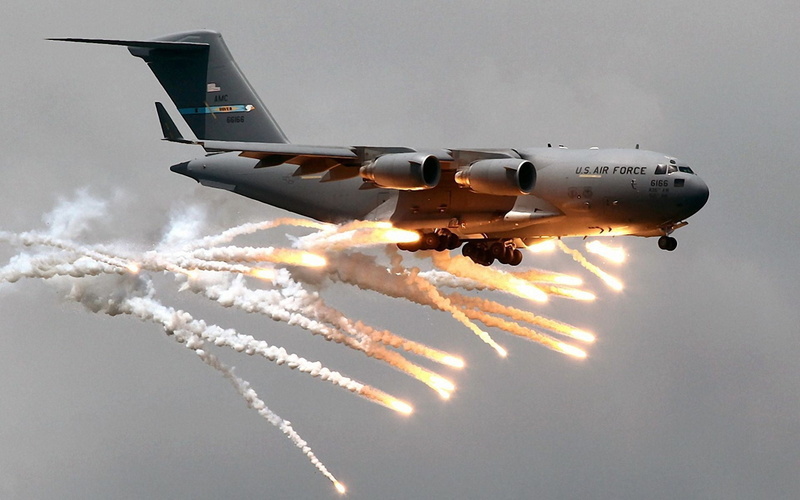 army, vapor trail, airshow, fighter plane, flares, military aircraft, mode of transportation, airplane, flying, military, air, no people, aircraft wing