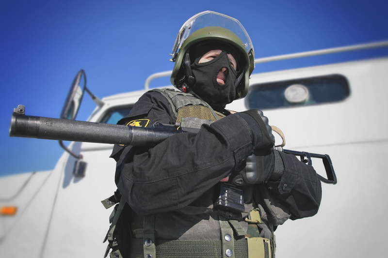 pistol, oPS, assault, rifle, uSA, military, nature, police Force, standing, terrorism, army Soldier, clear sky, surveillance, army, fighter, safety, war